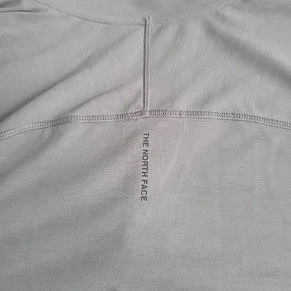 The North Face‎ Jacket Mens Essential 1/4 Zip Pullover Size Medium Breathable